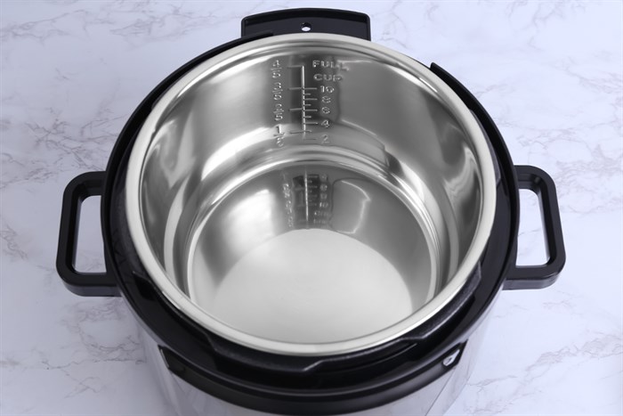 Nồi áp suất điện Ferroli FPC900-D 5 lít Màu Bạc Inox