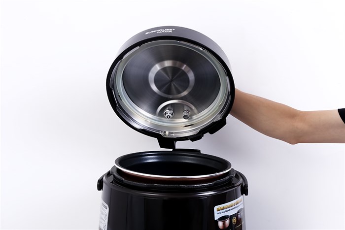 Nồi áp suất điện Sunhouse Mama SHD1586B 5 lít Màu Đen