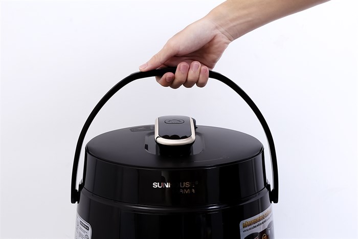 Nồi áp suất điện Sunhouse Mama SHD1586B 5 lít Màu Đen