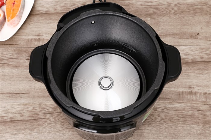 Nồi áp suất điện Tefal CY601868 6 lít Màu Đen