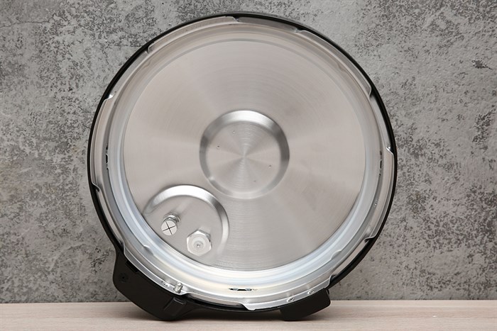 Nồi áp suất điện BlueStone PCB-5639 6 lít Màu Bạc