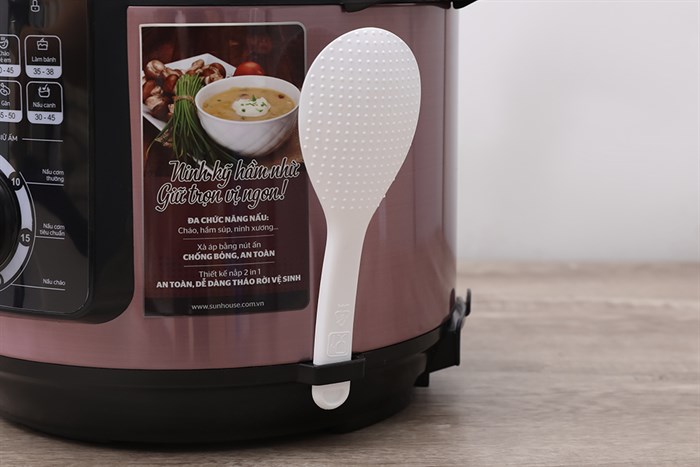 Nồi áp suất điện Sunhouse SHD1657 6 lít Màu Đen - Tím