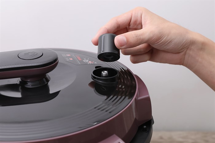 Nồi áp suất điện Sunhouse SHD1657 6 lít Màu Đen - Tím