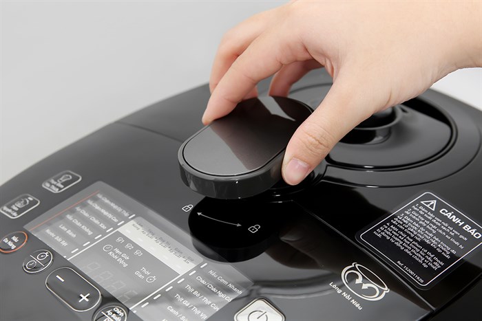 Nồi áp suất điện Tefal Smart Pro Multicooker CY625868 5 lít Màu Đen