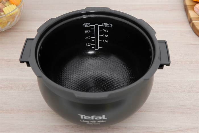 Nồi áp suất điện Tefal Smart Pro Multicooker CY625868 5 lít Màu Đen