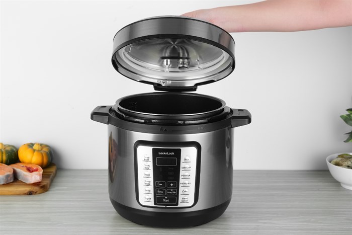 Nồi áp suất điện Lock&Lock EJP666SLV 6 lít Màu Đen - Bạc