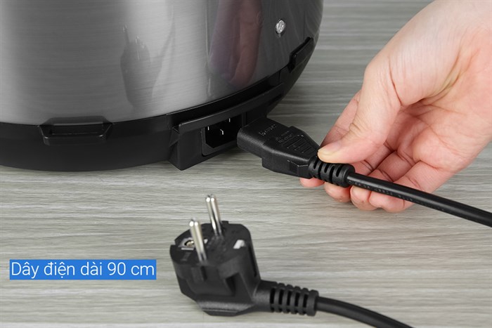 Nồi áp suất điện Lock&Lock EJP666SLV 6 lít Màu Đen - Bạc