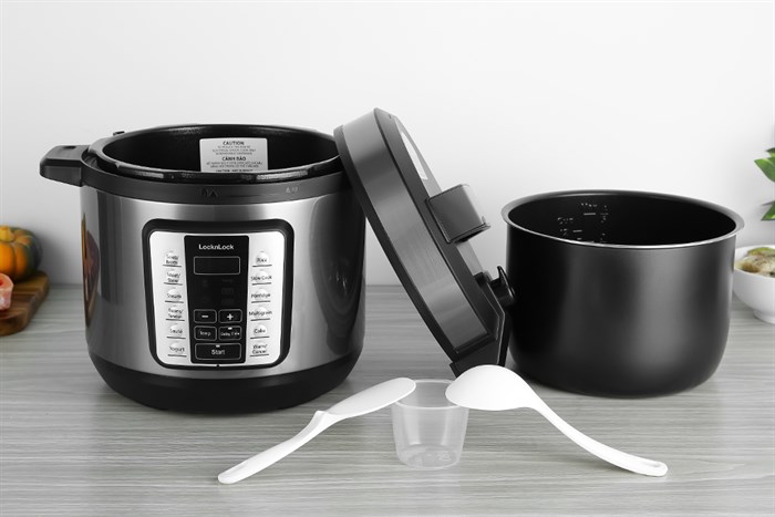 Nồi áp suất điện Lock&Lock EJP666SLV 6 lít Màu Đen - Bạc