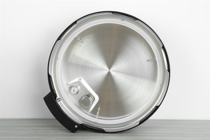 Nồi áp suất điện Lock&Lock EJP666SLV 6 lít Màu Đen - Bạc