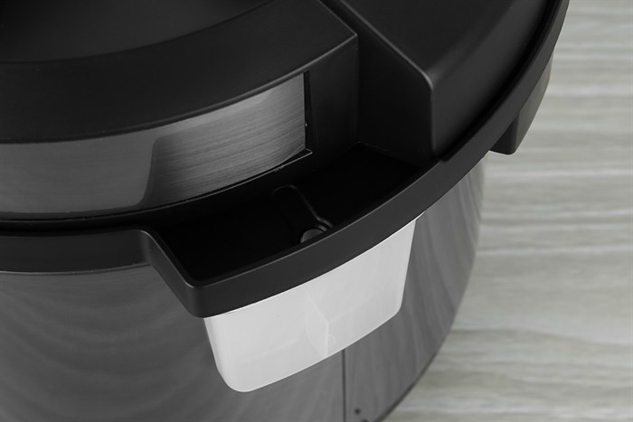 Nồi áp suất điện Lock&Lock EJP666SLV 6 lít Màu Đen - Bạc