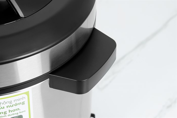 Nồi áp suất điện Philips HD2237/66 6 lít Màu Bạc