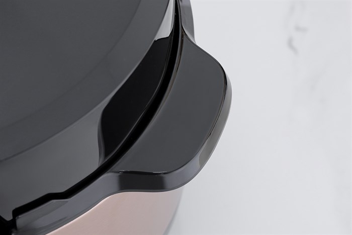 Nồi áp suất điện BlueStone PCB-5648 5 lít Màu Vàng đồng