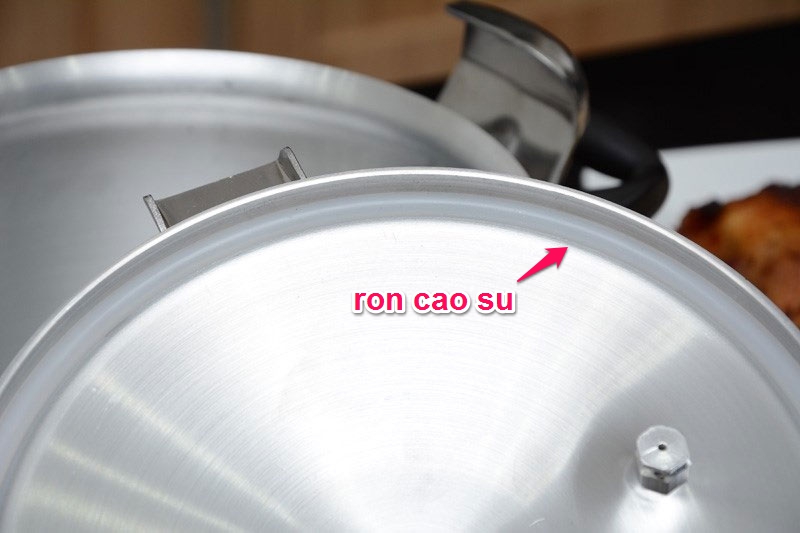Nồi áp suất cơ Sunhouse PA400 4.0 lít Nồi áp suất cơ Sunhouse PA400 4.0 lít