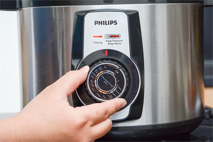 Nồi áp suất điện tử Philips HD2103 5.0 lít Màu Bạc