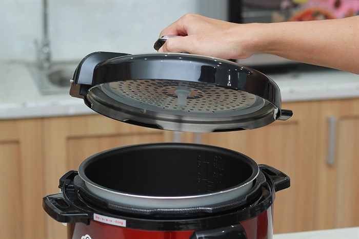 Nồi áp suất điện Sunhouse SHD-1552 5 lít Màu Đỏ