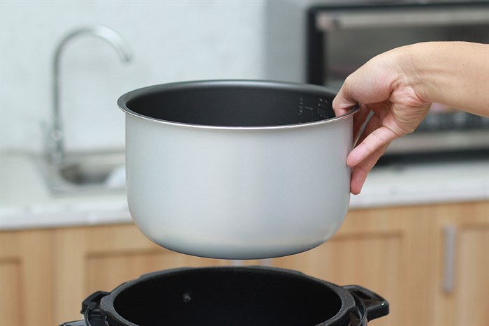 Nồi áp suất điện Sunhouse SHD-1552 5 lít Màu Đỏ