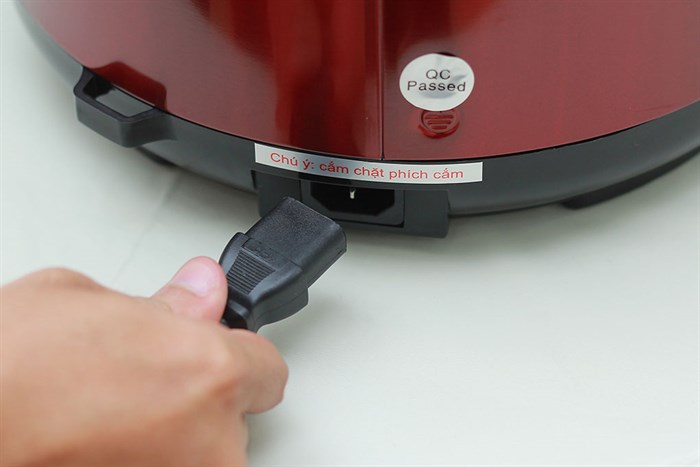 Nồi áp suất điện Sunhouse SHD-1552 5 lít Màu Đỏ