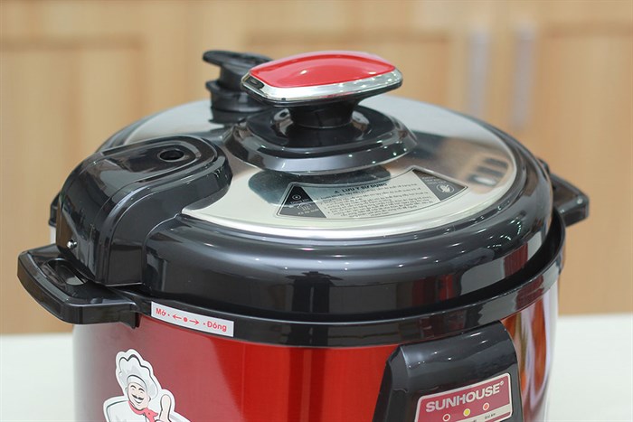 Nồi áp suất điện Sunhouse SHD-1552 5 lít Màu Đỏ