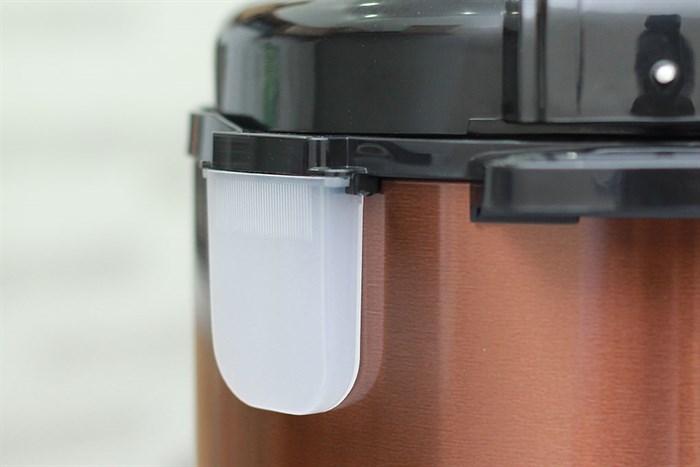 Nồi áp suất điện Sunhouse SHD-1552 5 lít Màu Nâu