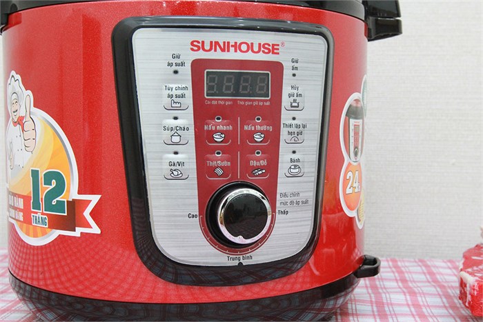 Nồi áp suất điện Sunhouse SHD 1767 6 lít Màu Đỏ