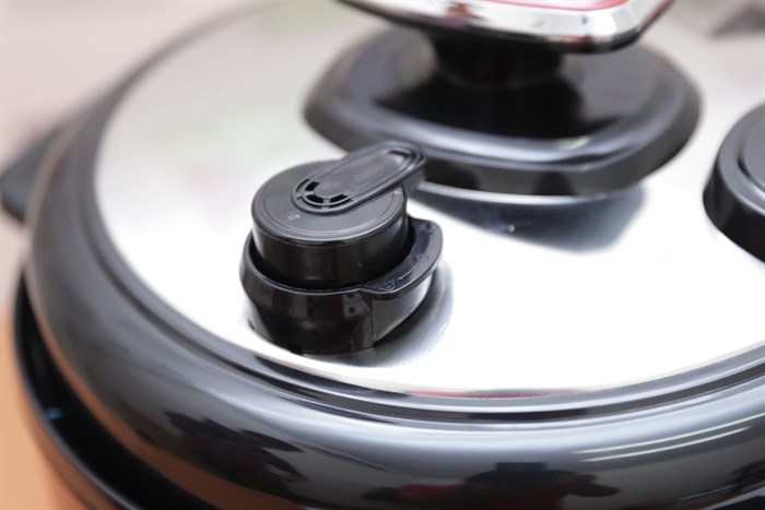 Nồi áp suất điện Sunhouse SHD-1562 6.0 lít Màu Đỏ