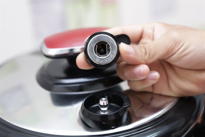 Nồi áp suất điện Sunhouse SHD-1562 6.0 lít Màu Đỏ