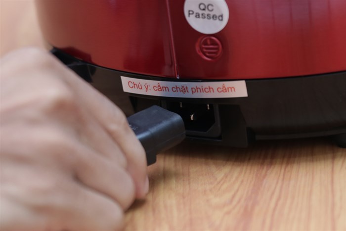 Nồi áp suất điện Sunhouse SHD-1562 6.0 lít Màu Đỏ