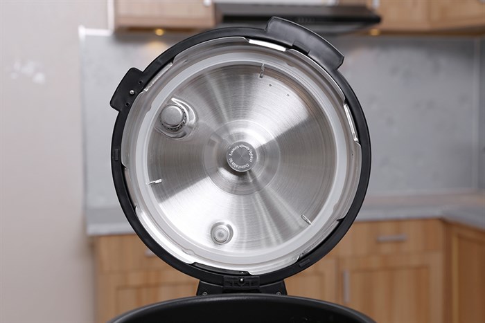 Nồi áp suất điện Sunhouse SHD1755 5 lít Màu Đỏ