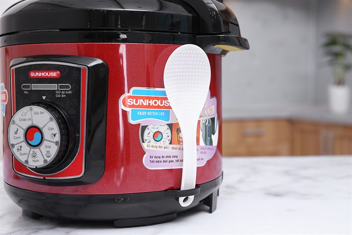 Nồi áp suất điện Sunhouse SHD1755 5 lít Màu Đỏ