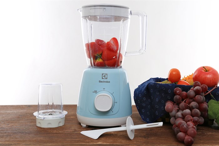 Máy xay sinh tố đa năng Electrolux EBR3416 Màu Xanh ngọc