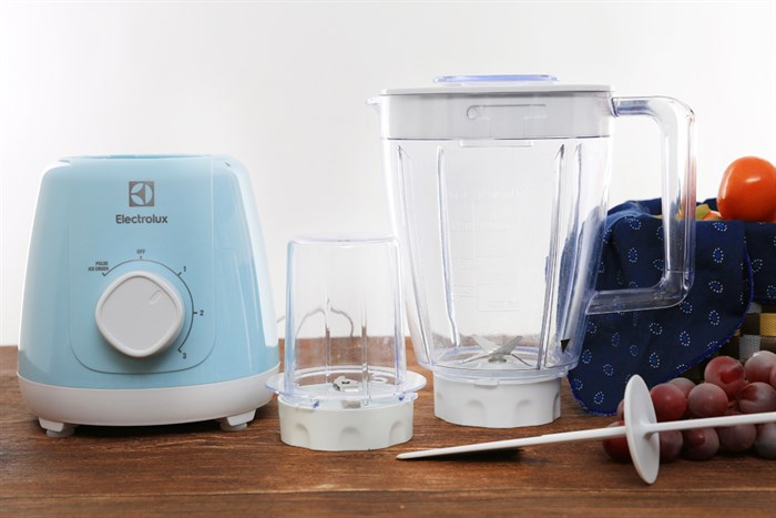 Máy xay sinh tố đa năng Electrolux EBR3416 Màu Xanh ngọc