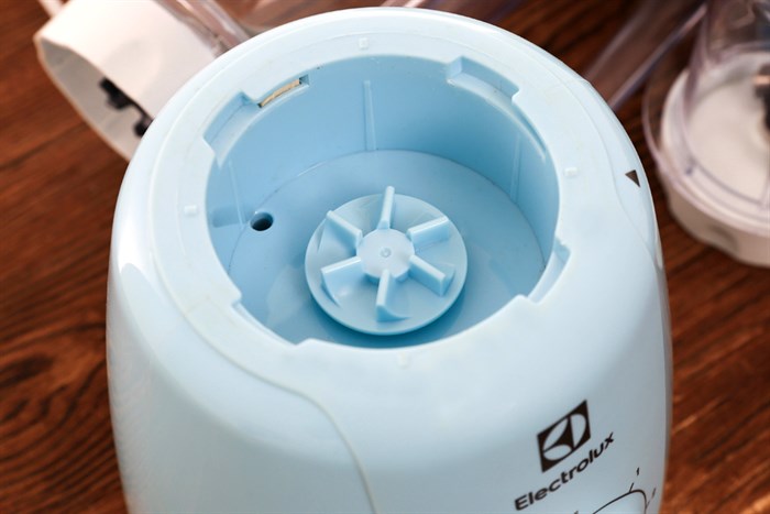 Máy xay sinh tố đa năng Electrolux EBR3416 Màu Xanh ngọc