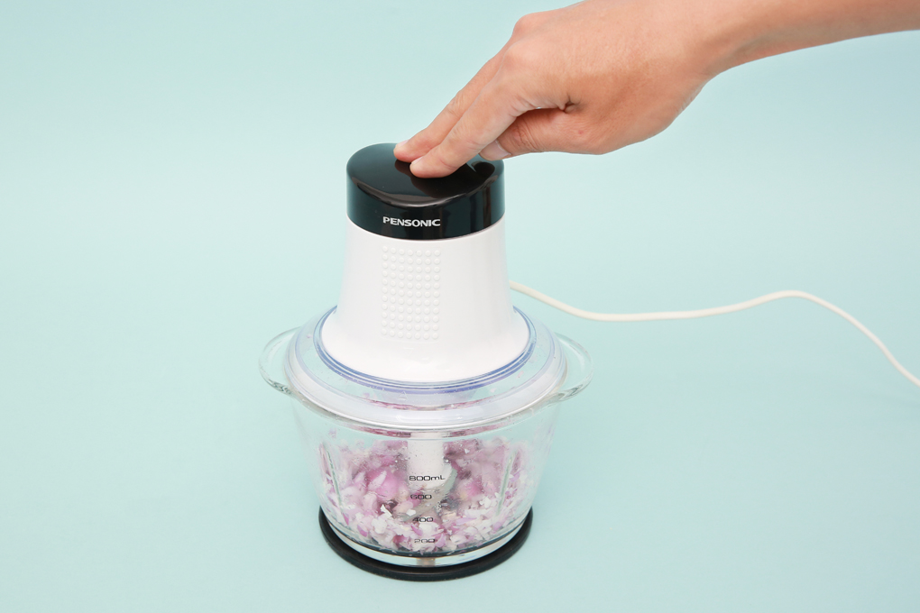 Cài đặt 1 tốc độ xay dễ dàng thao tác - Máy xay thịt Pensonic PB-6001G Cài đặt 1 tốc độ xay dễ dàng thao tác - Máy xay thịt Pensonic PB-6001G