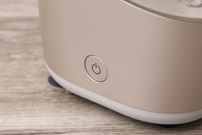 Máy xay sinh tố đa năng Electrolux E7CB1-86SM Màu Nâu nhạt