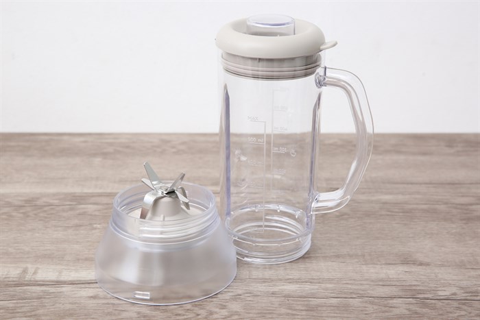 Máy xay sinh tố đa năng Electrolux E7CB1-86SM Màu Nâu nhạt