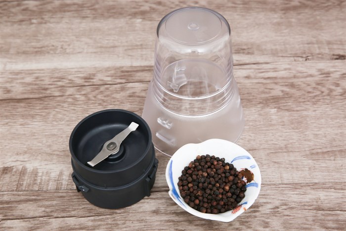 Máy xay sinh tố đa năng Panasonic MX-M200GRA Màu Trắng