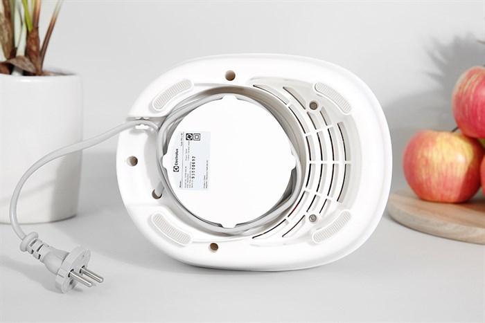 Máy xay sinh tố Electrolux E6TB1-80CW Màu Trắng