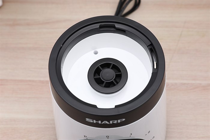 Máy xay sinh tố đa năng Sharp EM-S155PV-WH Màu Trắng - Đen