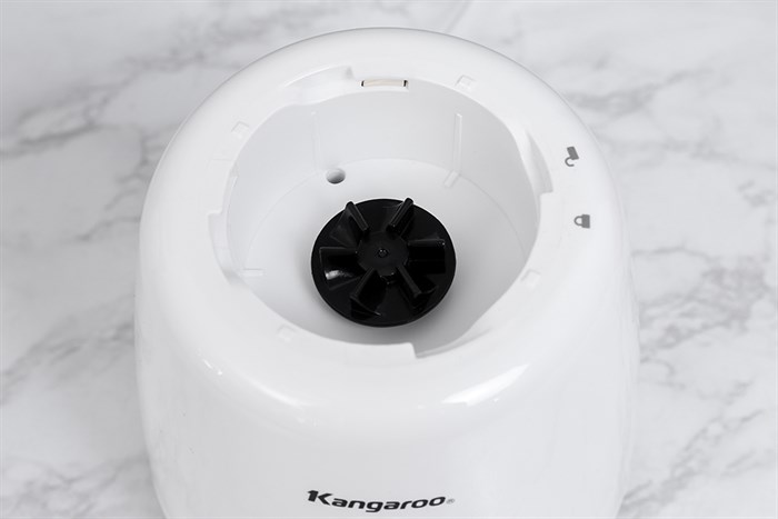Máy xay sinh tố đa năng Kangaroo KG2B7 Màu Trắng
