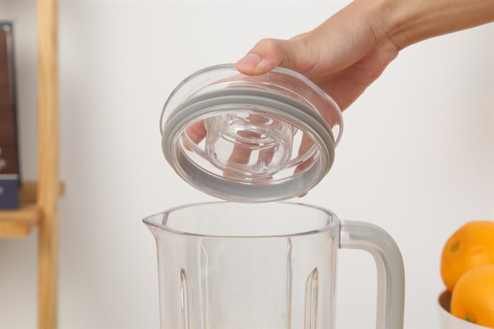 Máy xay sinh tố Smeg BLF01CREU (535.43.635) Màu Kem