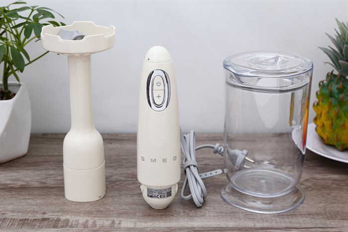 Máy xay cầm tay Smeg HBF02CREU (535.43.615) Màu Kem