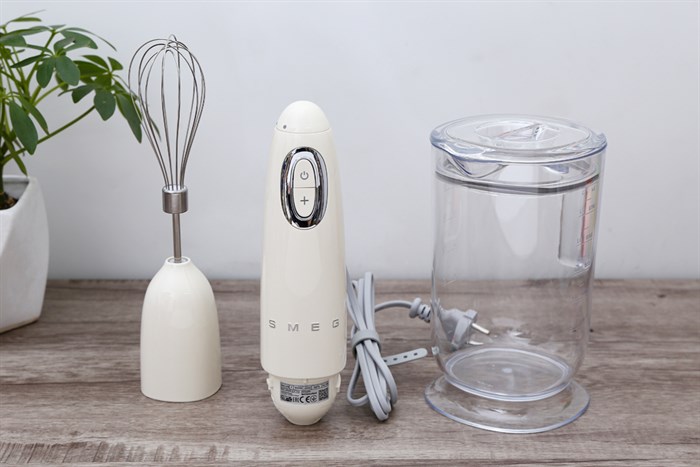 Máy xay cầm tay Smeg HBF02CREU (535.43.615) Màu Kem