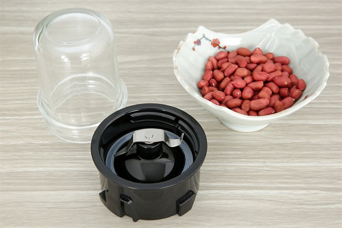 Máy xay sinh tố đa năng AVA NK-B148 Màu Đen