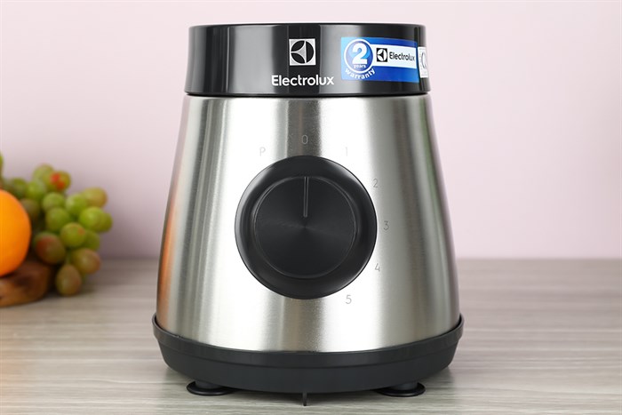 Máy xay sinh tố đa năng Electrolux E3TB1-710S Màu Đen - Xám