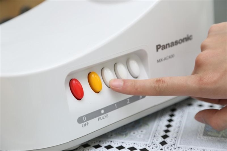 Máy xay sinh tố đa năng Panasonic MX-AC400WRA Màu Trắng