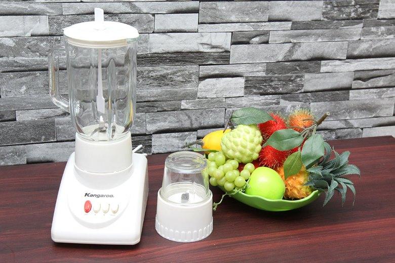 Máy xay sinh tố Kangaroo KG 302 thiết kế gọn gàng, hiện đại