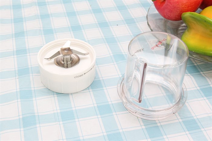 Máy xay sinh tố Supor SB30P Màu Trắng - Xanh