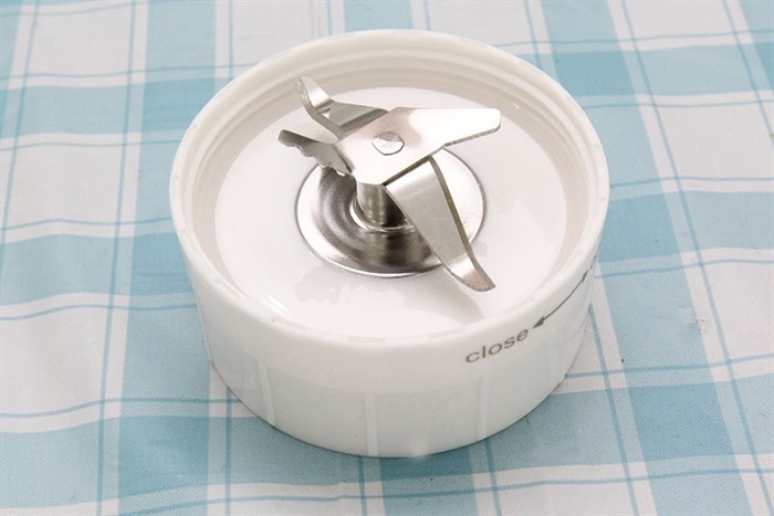 Máy xay sinh tố Supor SB30P Màu Trắng - Xanh