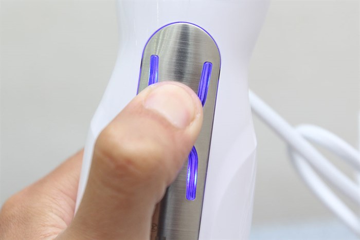 Máy xay sinh tố cầm tay Sunhouse SHD 5619 Màu Trắng