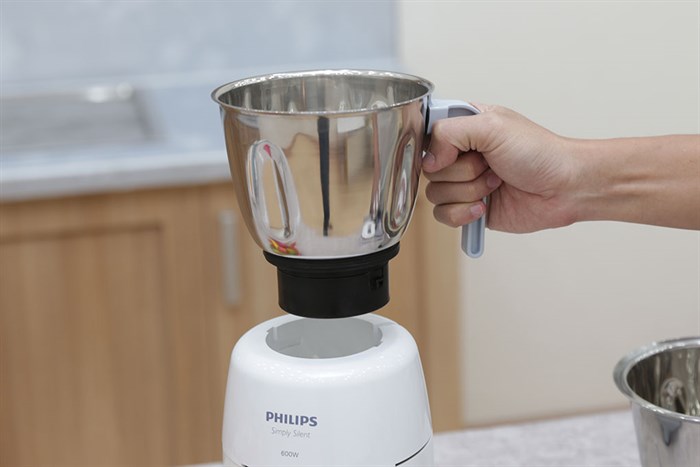 Máy xay sinh tố đa năng Philips HL1643 Màu Bạc